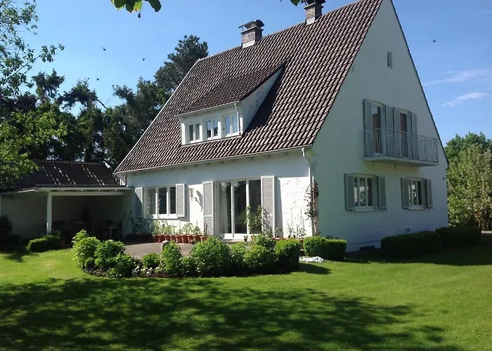 펜션 Haus Hirt - Idyllisch Wohnen Zwischen Augsburg Und Muenchen Klosterlechfeld