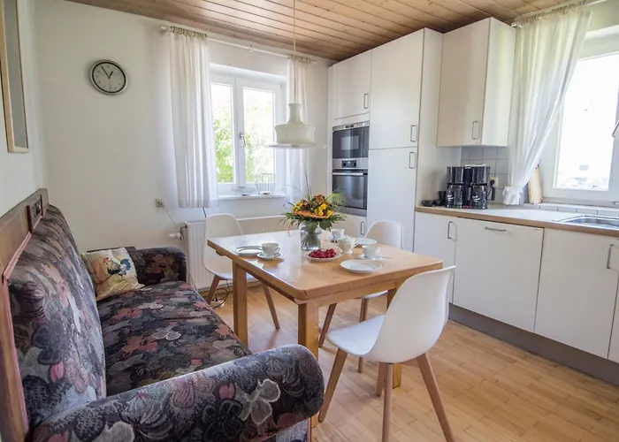 Casa de Férias Haus Hirt - Idyllisch Wohnen Zwischen Augsburg Und Muenchen Klosterlechfeld
